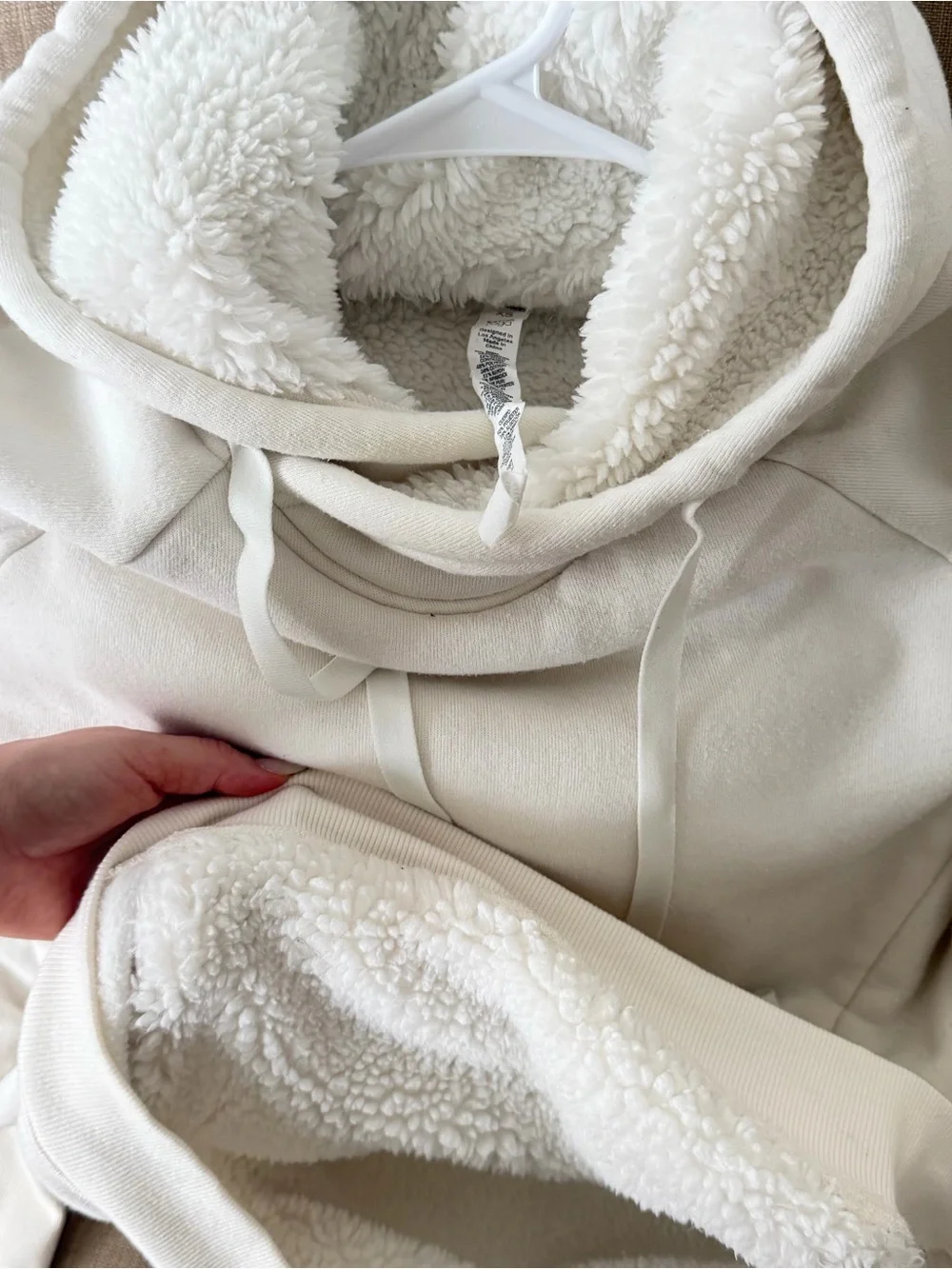 ALO Yoga Cream Sherpa-Lined Hoodie Sweatshirt